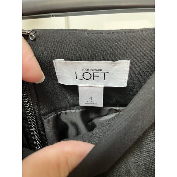 Ann Taylor LOFT Womens Sz 4 Pencil Skirt Solid Black Back Zip Pleated Slit - Picture 4 of 8